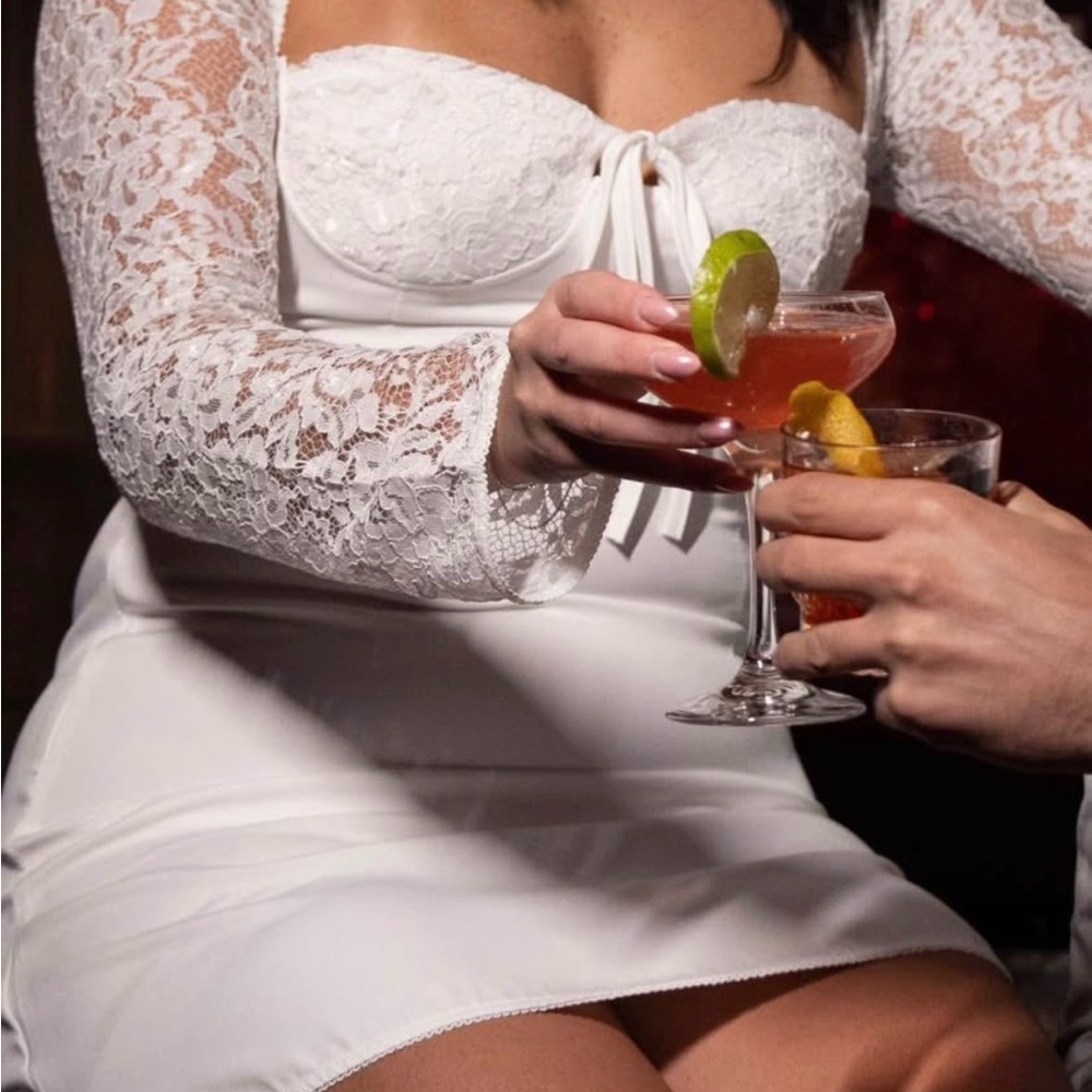 Elegant White Lace Dress